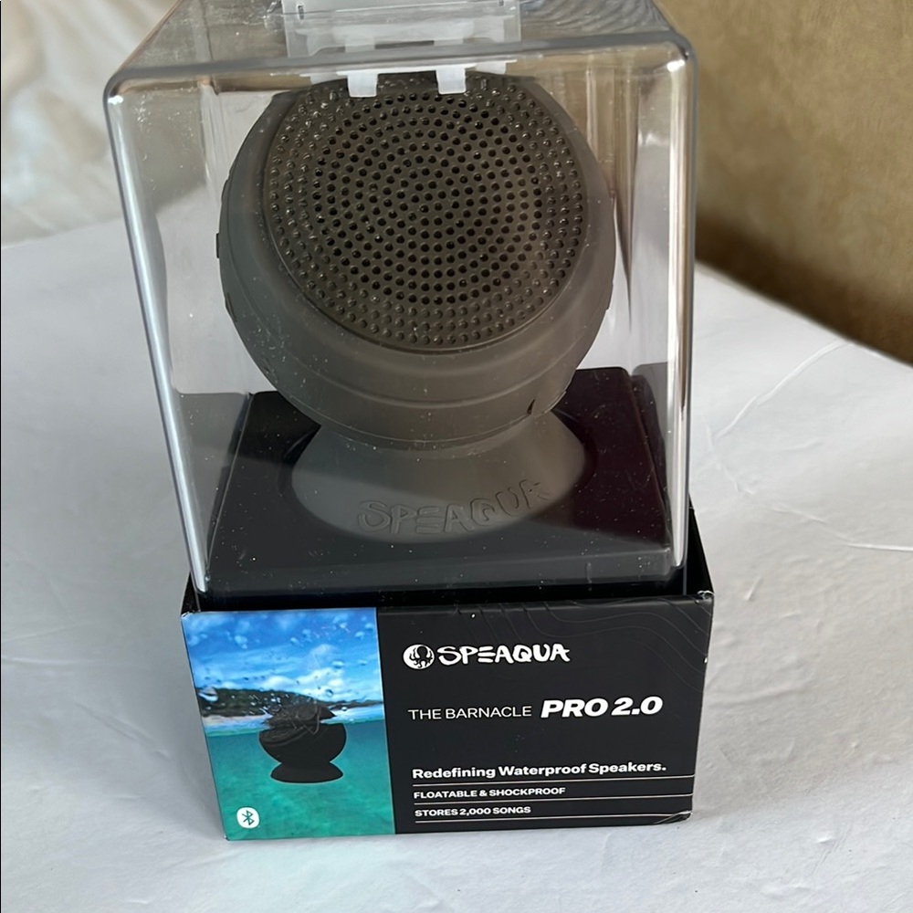Speaqua New Barnacle Pro 2.0 NEW waterproof floatable speaker 2000 songs gray